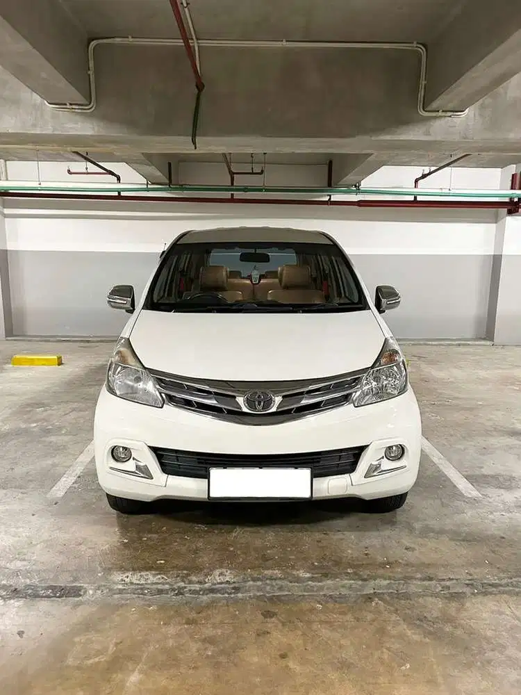 Toyota Avanza 2015 Istimewa Tangan Pertama
