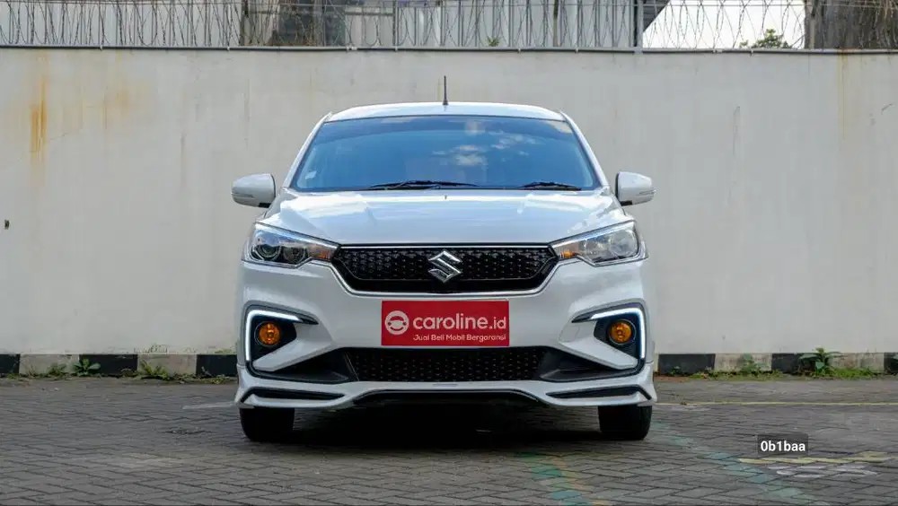 SUZUKI ERTIGA HS 1.5 SPORT MT 2022 PUTIH