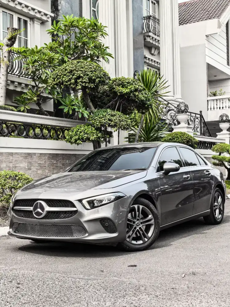 [Cash] A200 Mbux Sedan