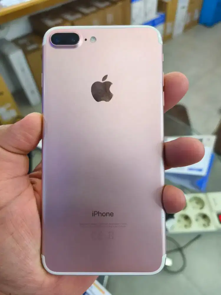 iPhone 7 plus lengkap adaptor