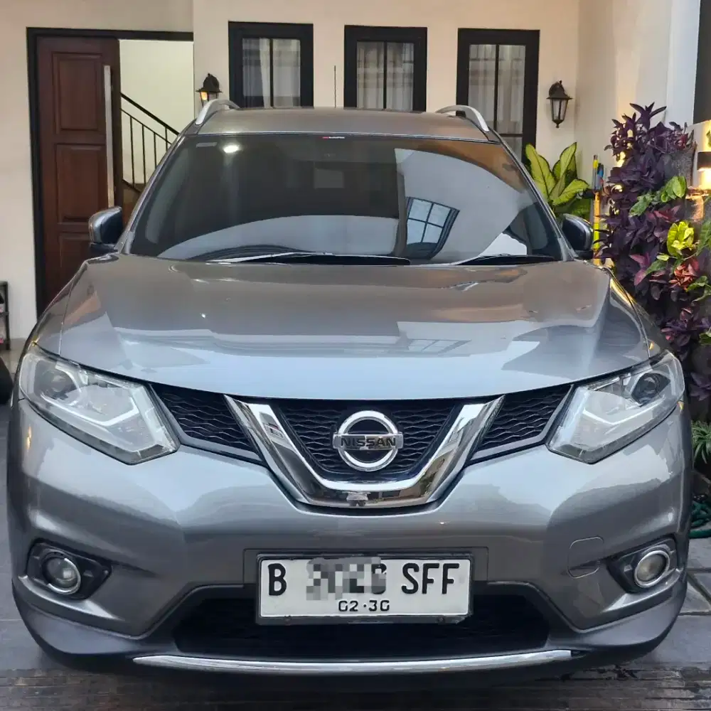 Nissan Xtrail 2.5 AT Grey 2015 Tipe Tertinggi