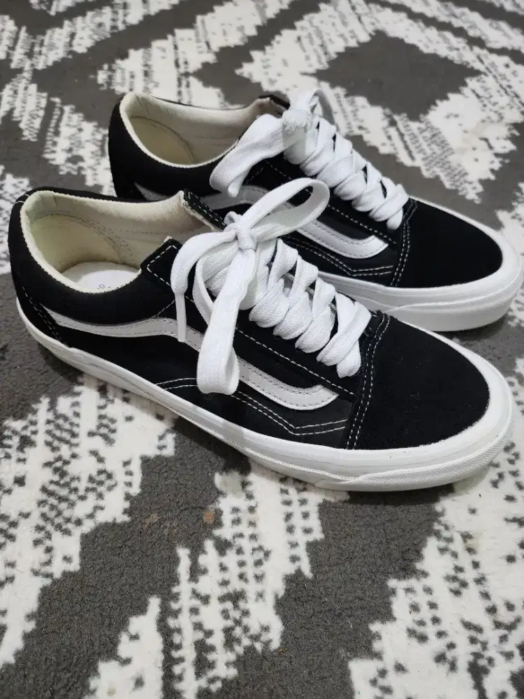 Dijual Vans Old skool vault OG LX