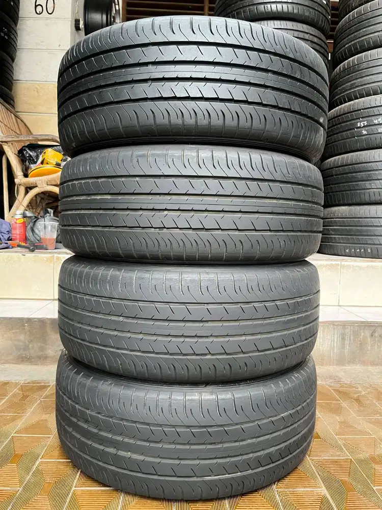 Ban Continental Premium Contact C 215 50 r17 4Pcs
