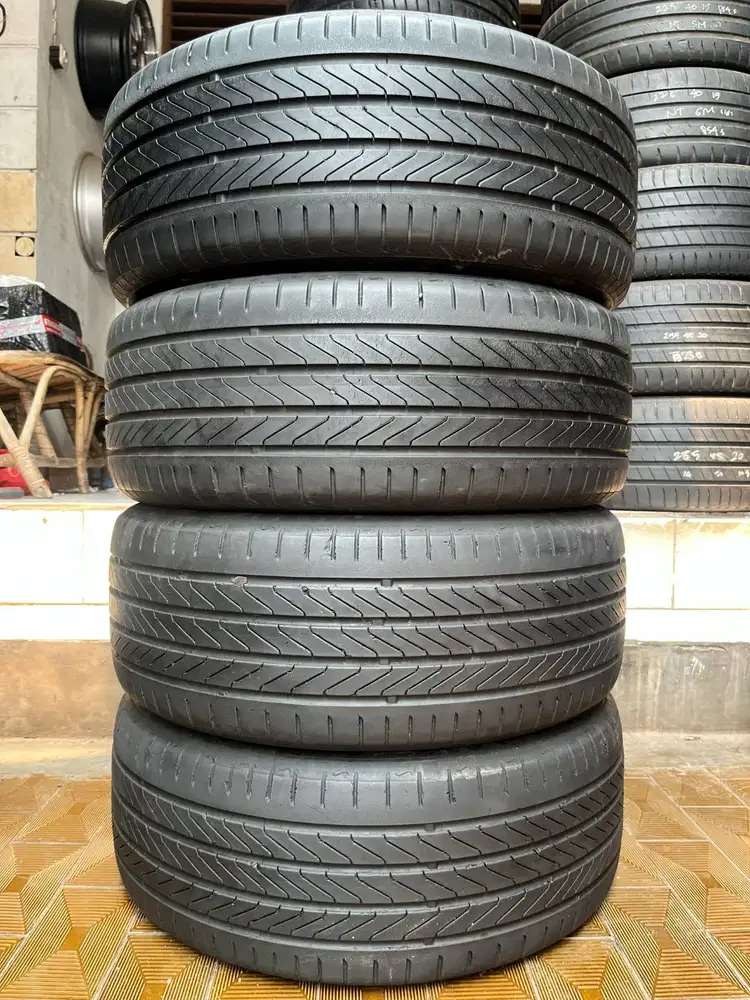Ban Continental Premium Contact C 215 50 r17 4Pcs