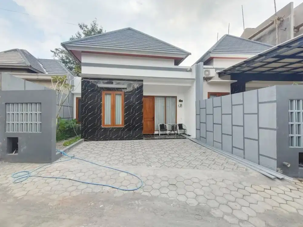 Rumah Baru Furnished Dalam Perum Dekat Pasar Jangkang Sleman