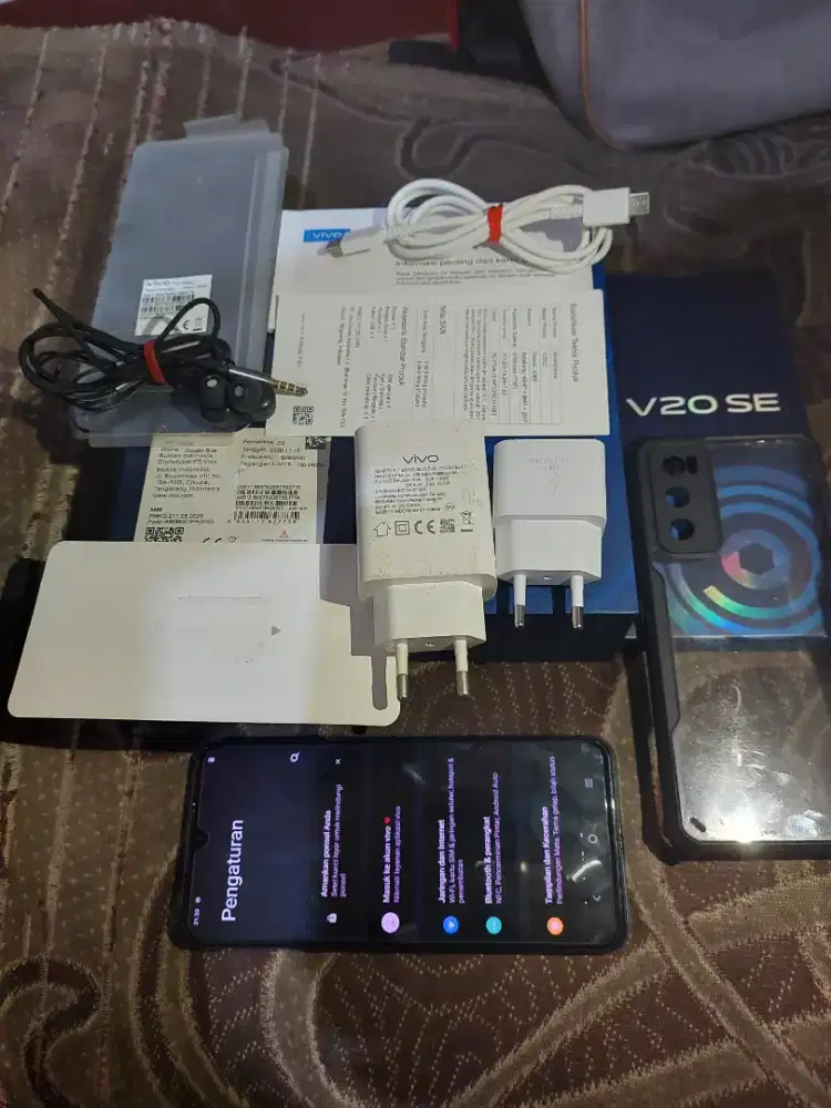 Vivo V20 SE ram 8+4 128 GB lengkap