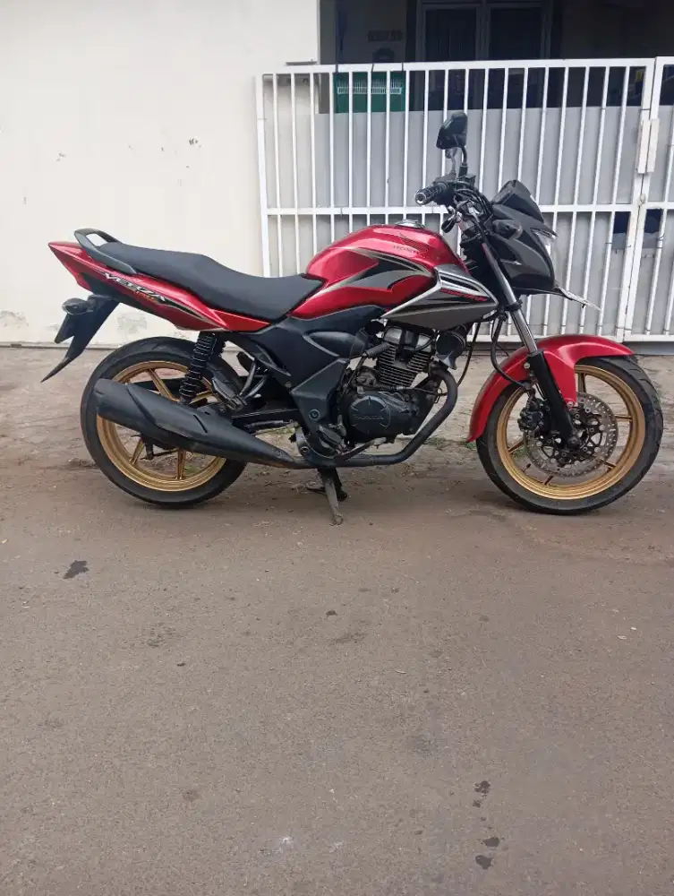 Honda Verza 150 R Fi 2013 mulus mesin jos pajak panjang