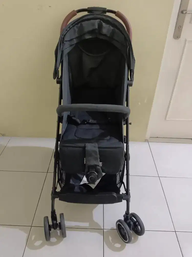Stroller bayi bekas berkualitas