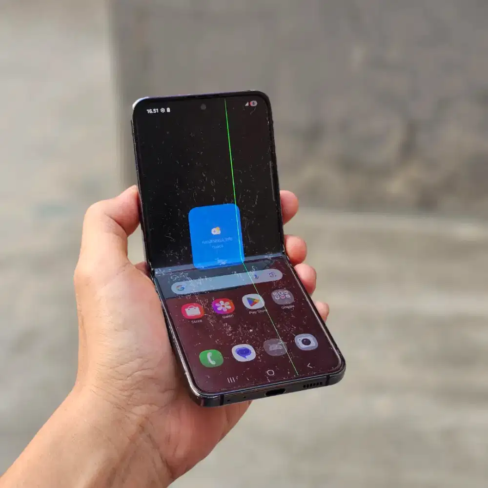 SAMSUNG GALAXY Z FLIP 5 SEIN 5G 8/512 GB MINUS FUNGSI 100% NORMAL