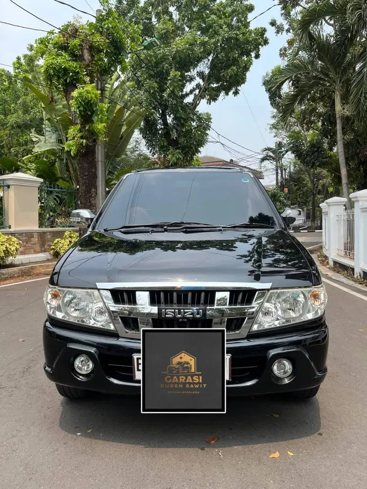 Isuzu Panther LS Diesel Turbo 2.5L 2012 Manual Istimewa