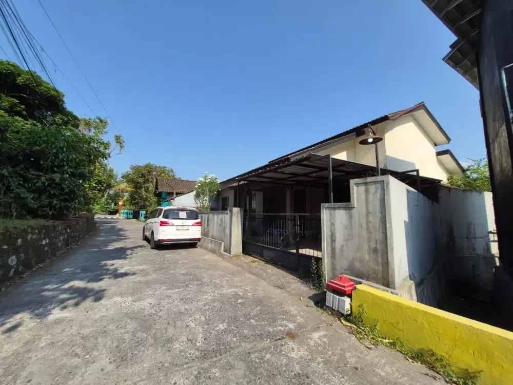 Dijual Murah Rumah Suasana Sejuk Lokasi Di Pakem Dekat Terminal Pakem