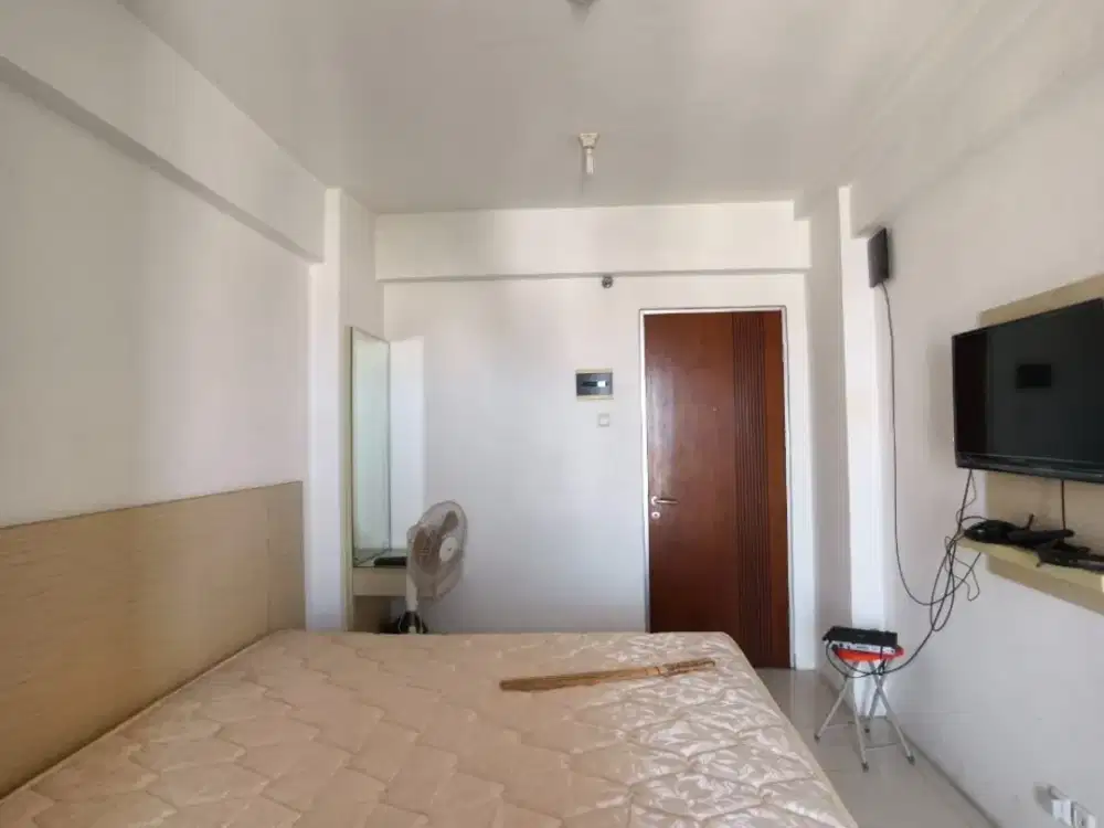 DIJUAL APARTEMEN GUNAWANGSA MANYAR TOWER B LANTAI 20 FURNISHED