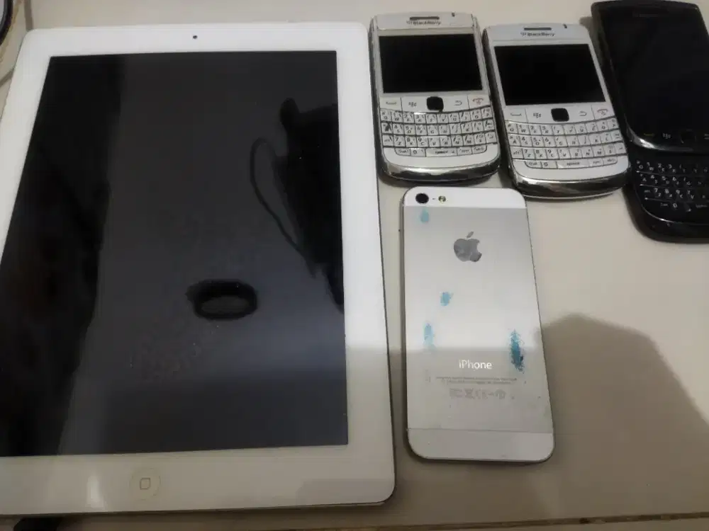 Borongan hp dan iPad