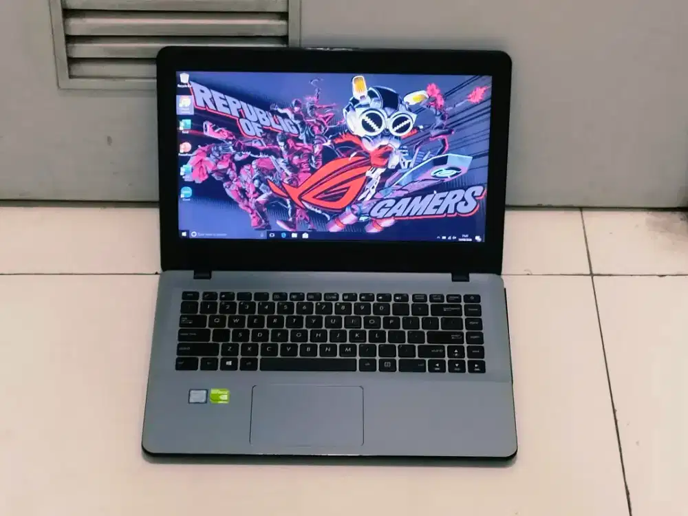 Asus vivobook x442ur Intel core i5 gen 8 nvidia geforce 930mx