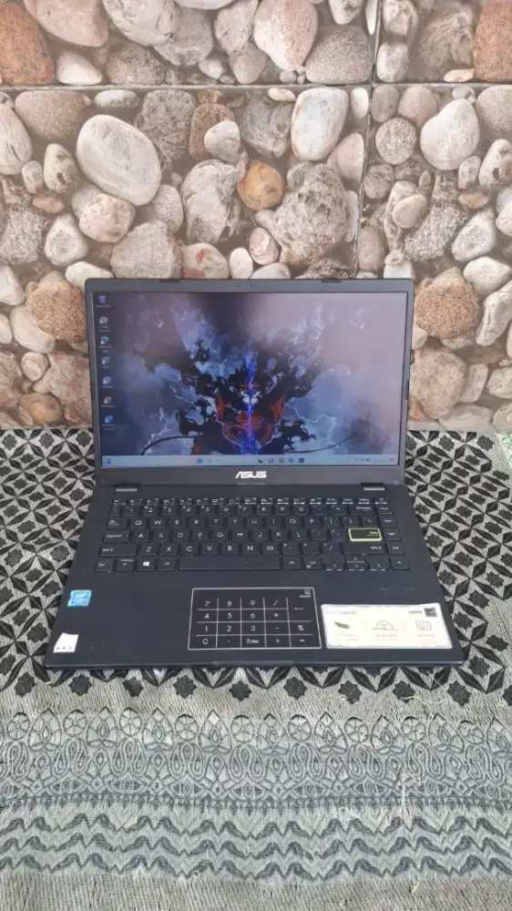 Laptop Asus Vivobook E410MA