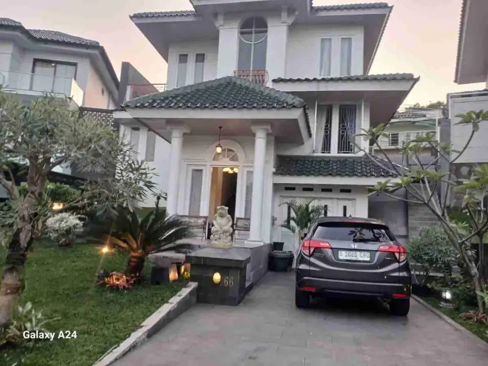 Disewakan rumah cantik ,full furnish dalam cluster Bogor Golf Hijau Sentul City.