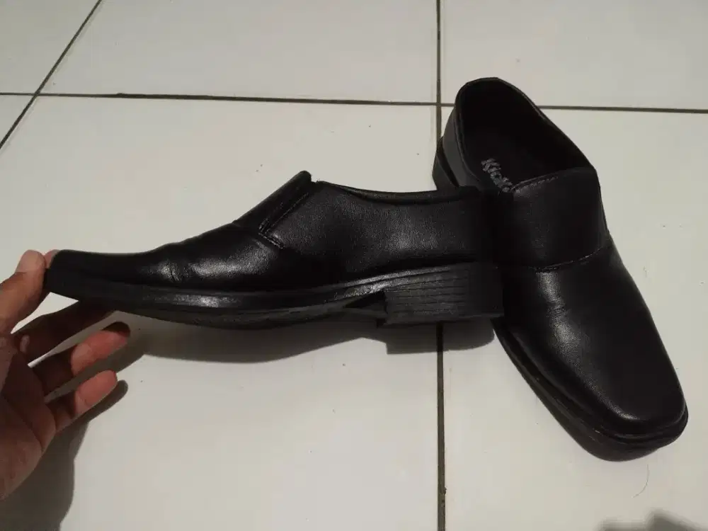 Jual sepatu pantofel UK 37