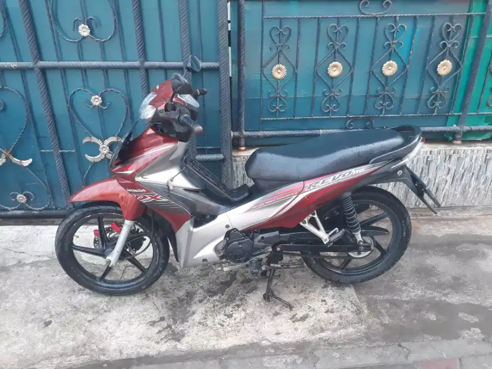 HONDA REVO DX 2009  SIAP PAKE PLAT CILEDUK