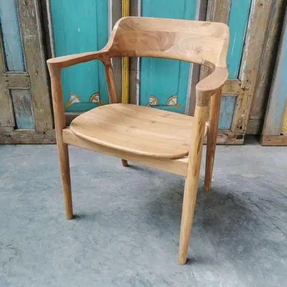 Kursi cafe terlaris