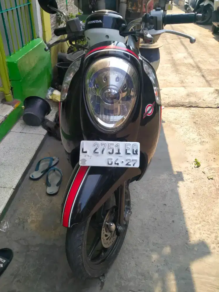 Scoopy sporty oli baru dan SDH service
