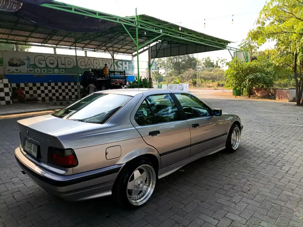 Dijual BMW E36 1998