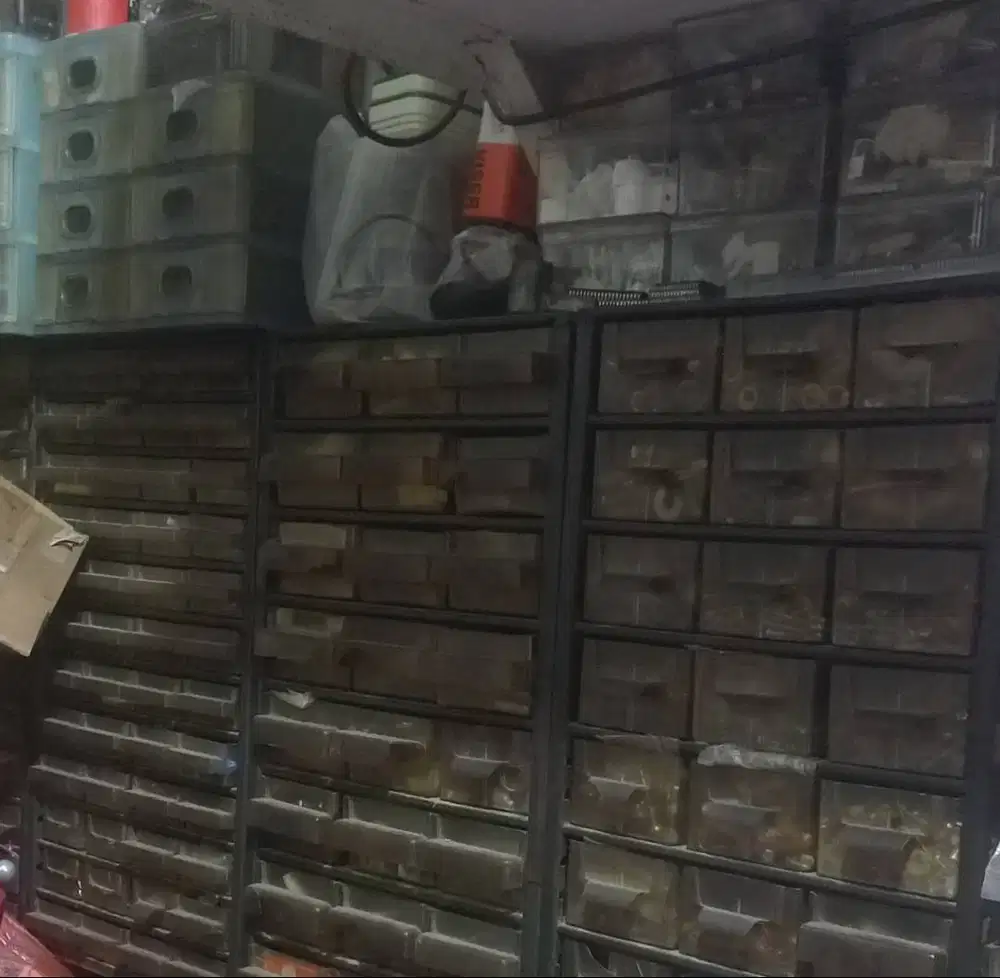 Rak Komponen RACCO, O8I3IO7 55OOO,laci 60 48 24,JUAL BESERTA ISI Nego