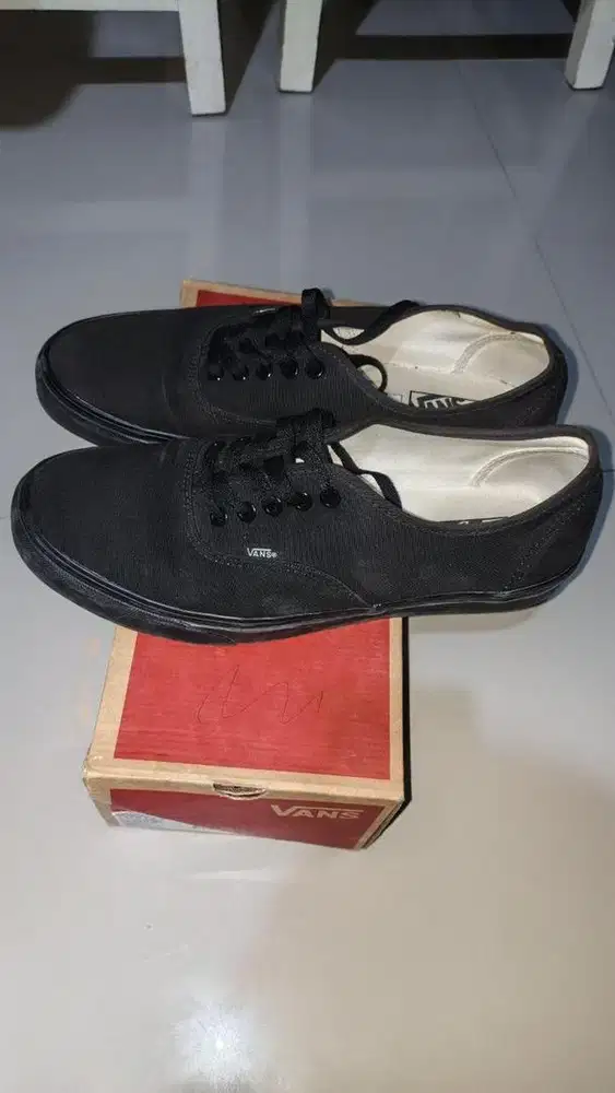 Di jual Sepatu Vans