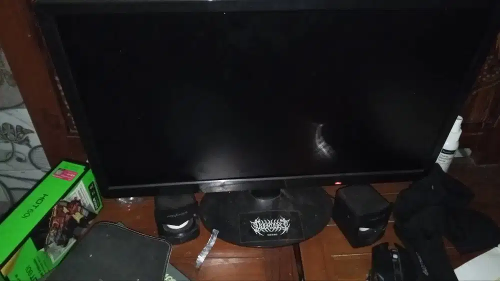 MONITOR Brand: BLACK Model type: black 22 Power: DC 12V / 4.0A