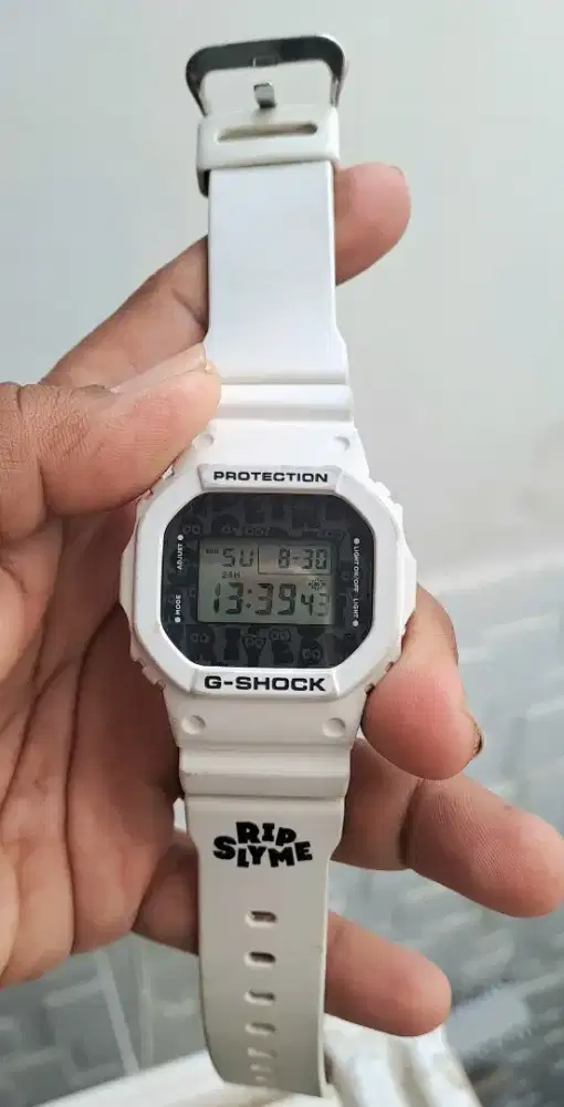 G SHOCK DW 5600 COLLAB RYP SLIME