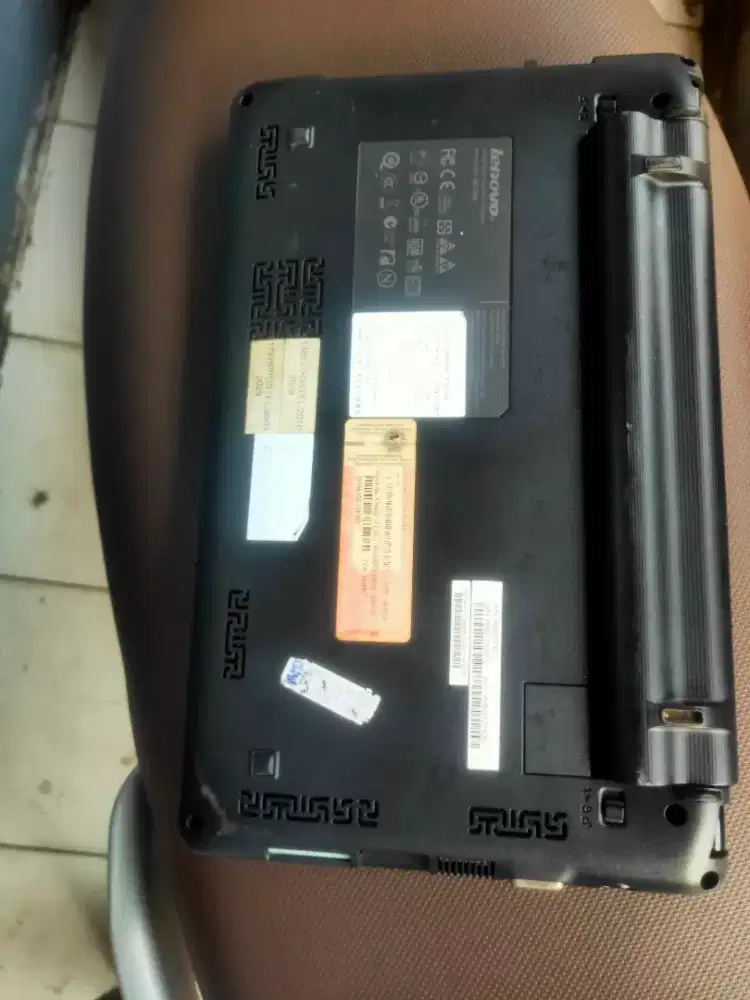 Netbbok Lenovo 10 in minusan