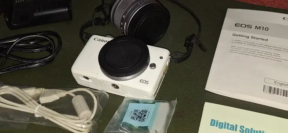 Camera Canon M10 + tas camera