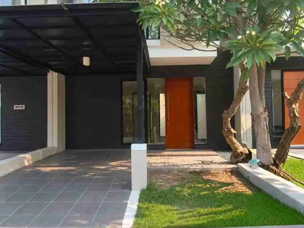 Disewakan Rumah north west lake, Citraland Surabaya barat