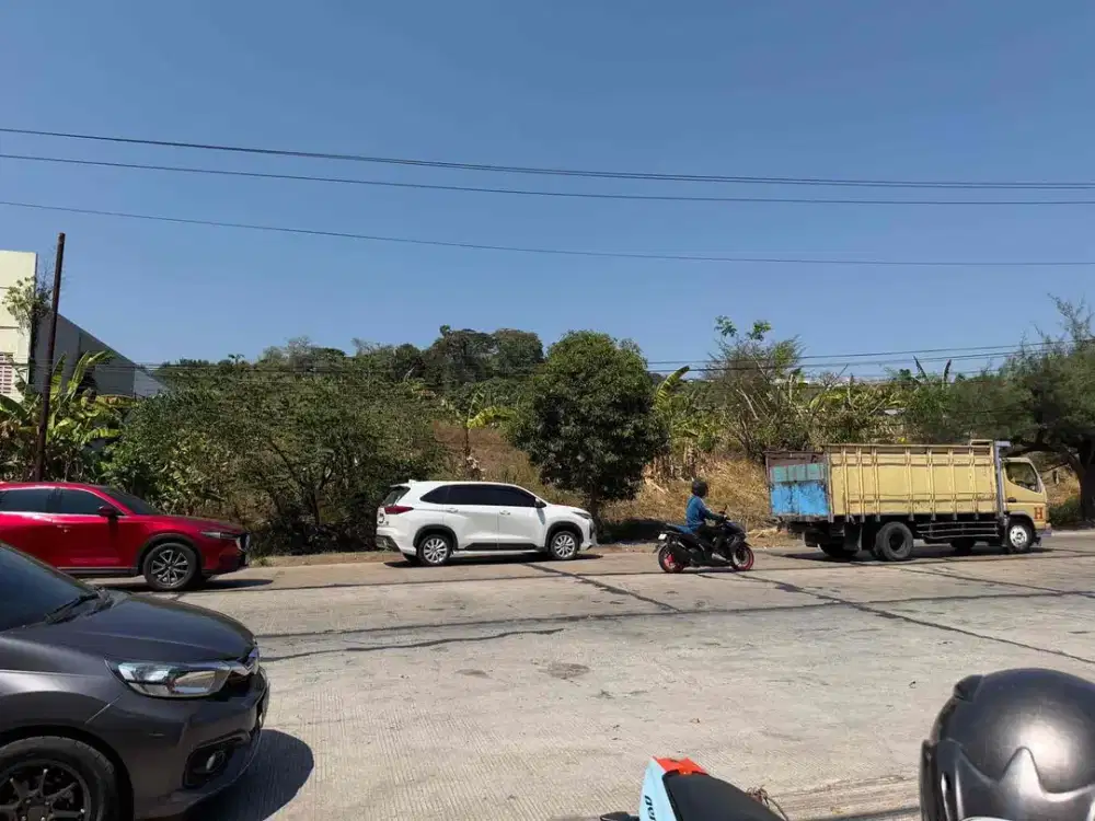 sewa tanah di daerah pergudangan GATSU lokasi di depan dan strategis