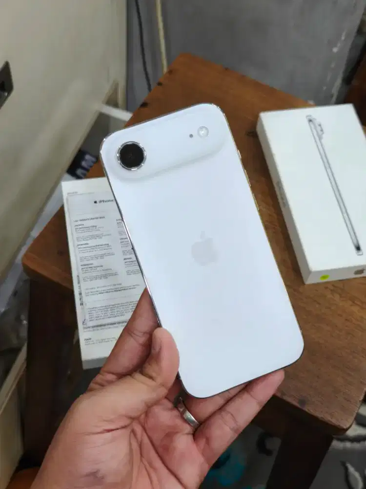 iPhone 17 Air 256Gb iBox Resmi Super Likenew
