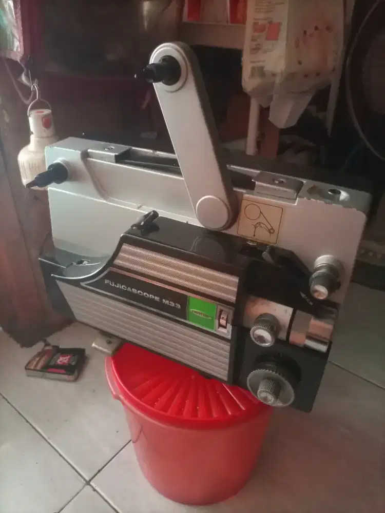 Proyektor vintak fujica
