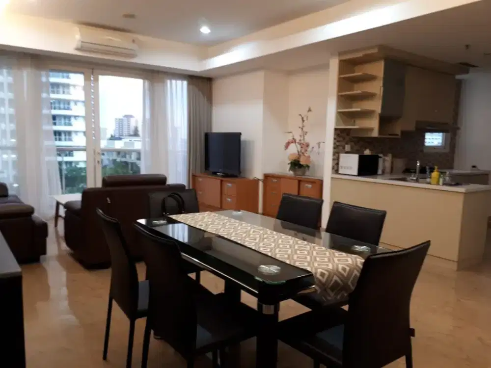 Disewa Royal Springhill Residence Tower Magnolia 2+1 Kamar 165 m2 Pool View Lantai 6