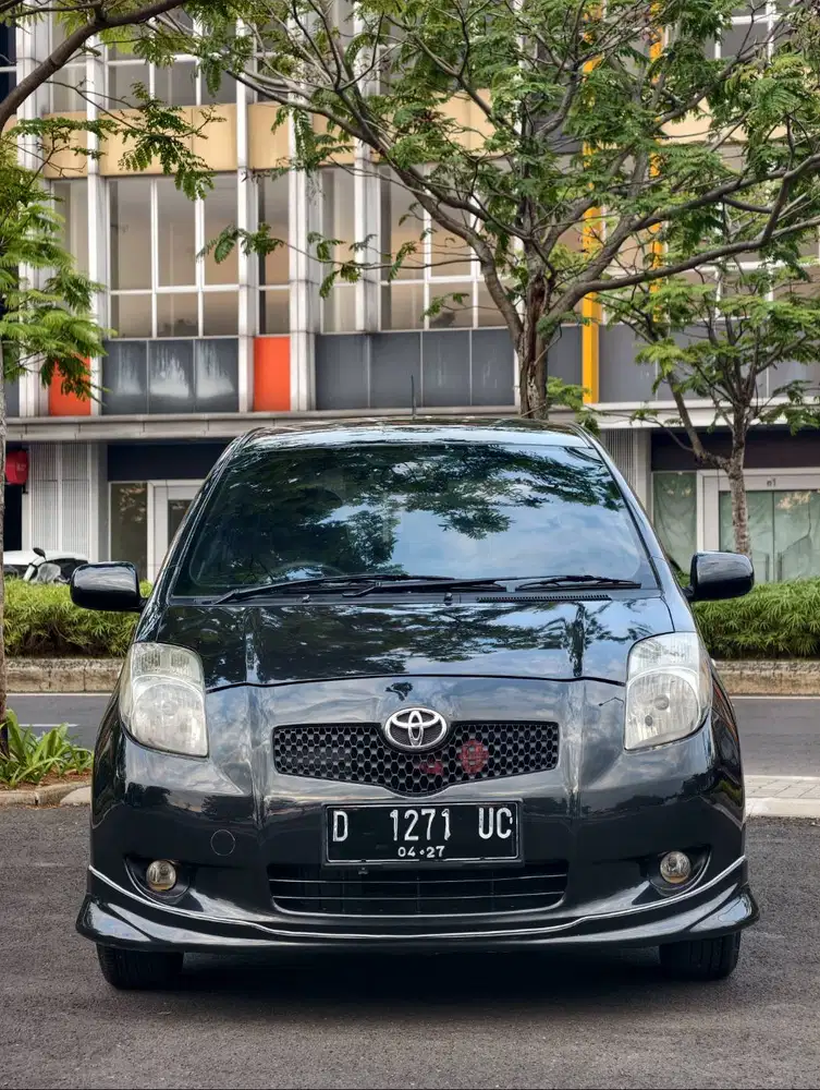 Toyota Yaris S matic 2006 hitam