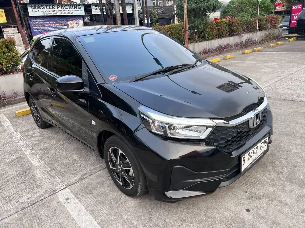 Dijual Honda Brio E CVT 2023 (Facelift dan LOW KM)