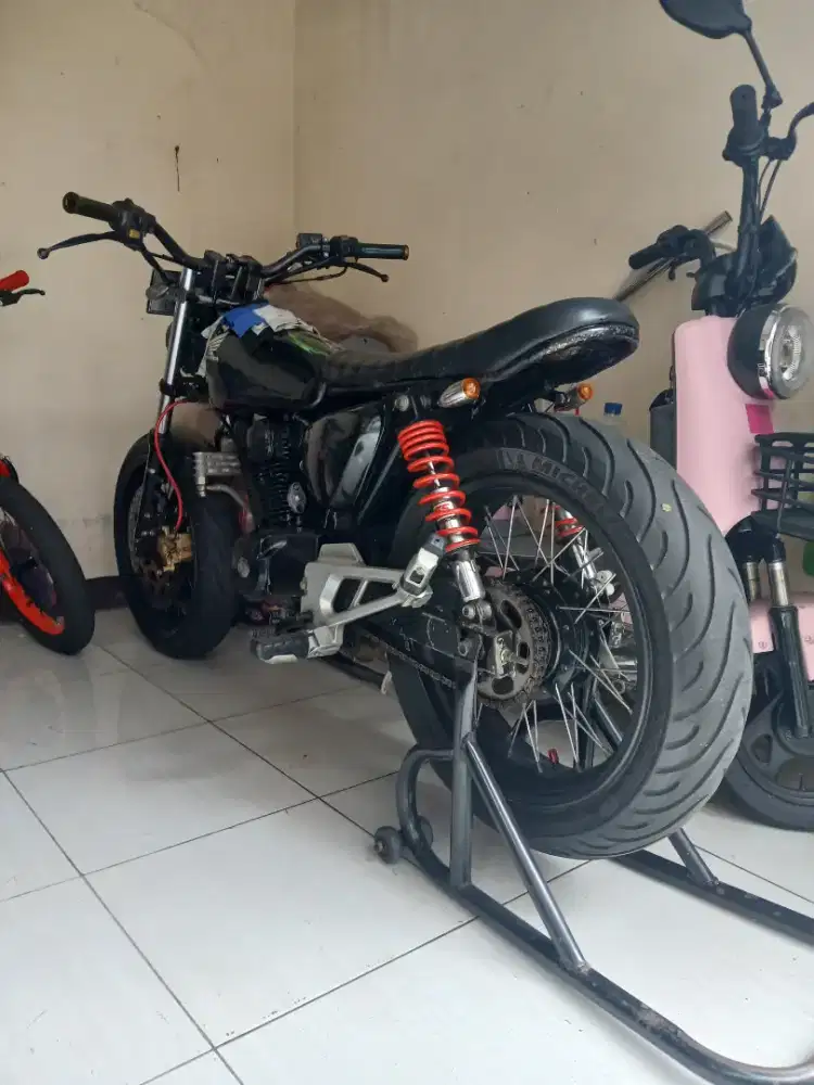 Di jual motor custome