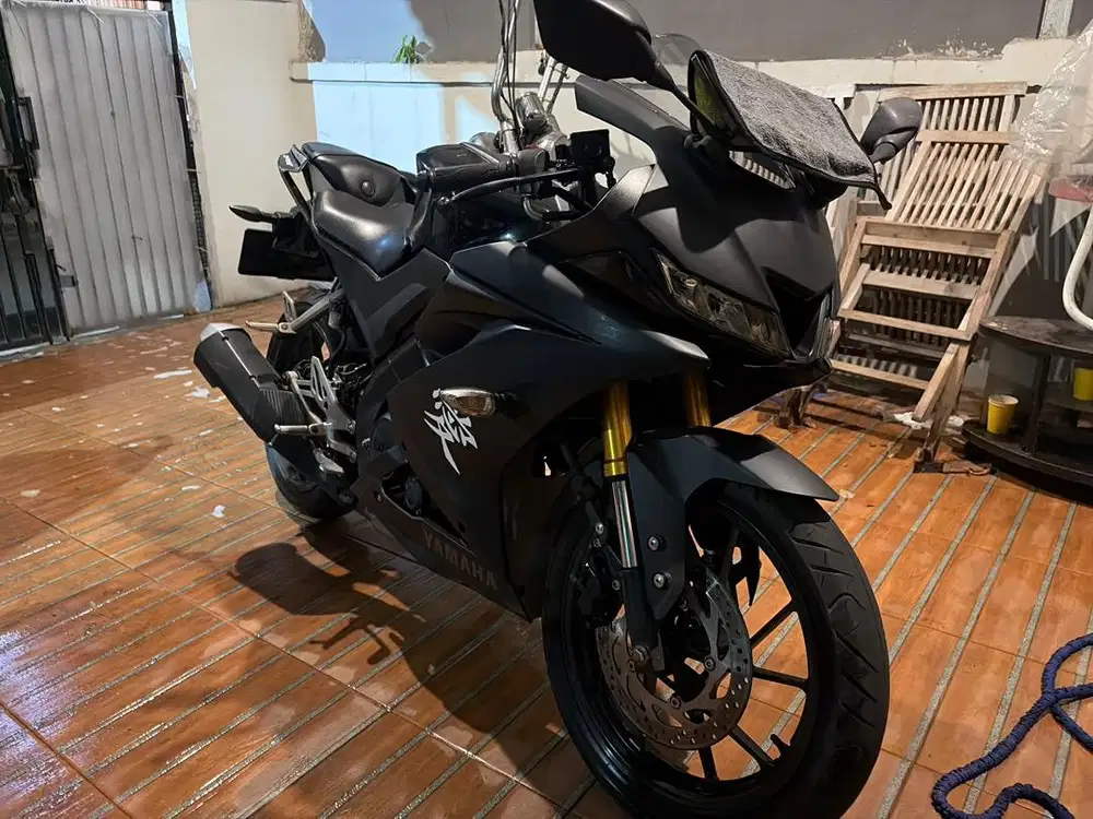 DIJUAL R15 V3 2021