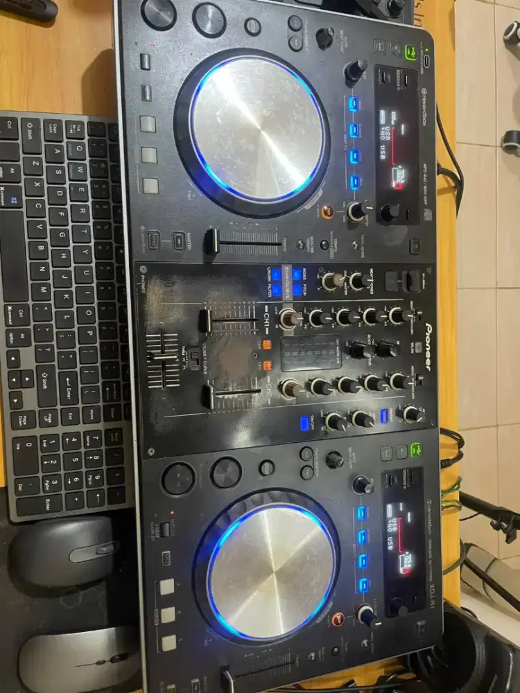 JUAL CEPAT XDJ R1 COCOK BUAT MULAI LIVE