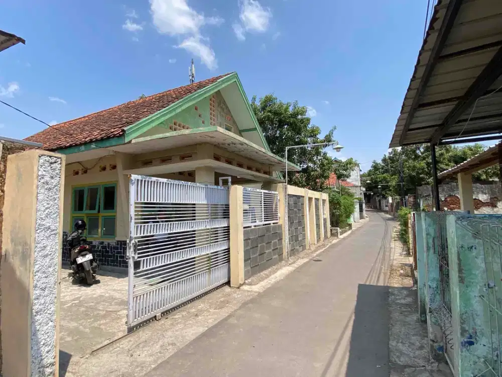Rumah Vintage Sunyaragi Kota Cirebon SHM