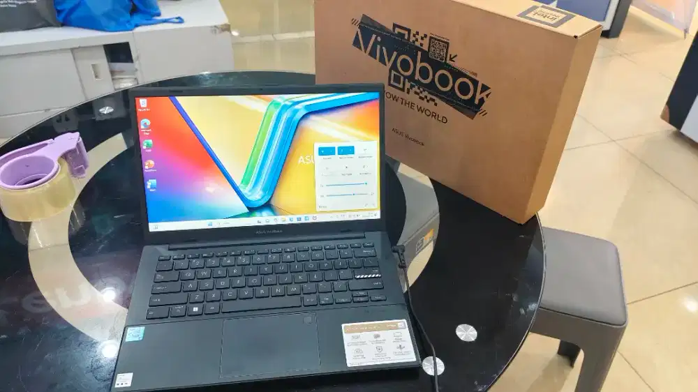 laptop Asus E1404GA