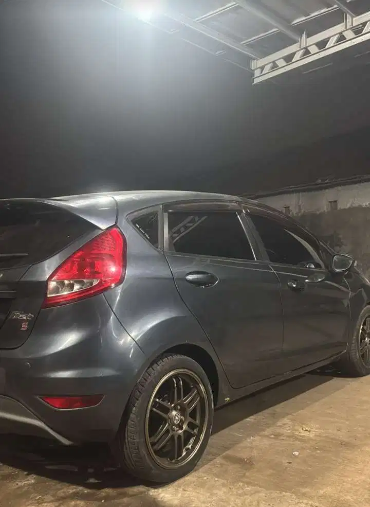 Ford Fiesta S Matic 2011