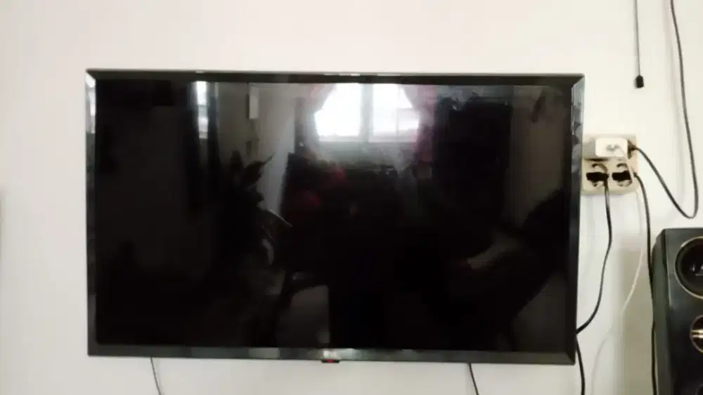 Bismillah Dijual Cepat TV Uk 32 Inc sdh smart tv Kondisi Masih Mulus