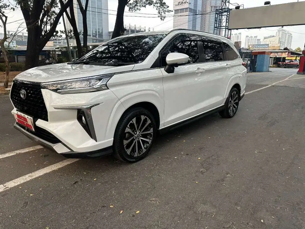 (Dp 10 jt) Toyota Veloz Q matic 2022 kondisi mobil istimewa
