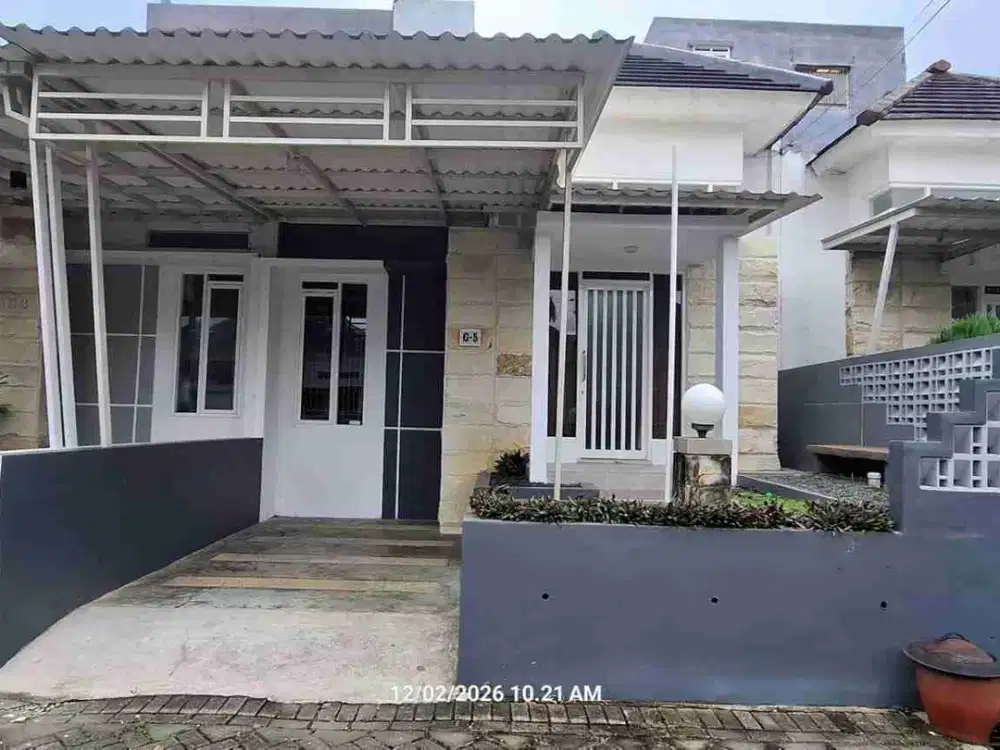 DIJUAL RUMAH di Emerald Villas, Batu (Furnish)