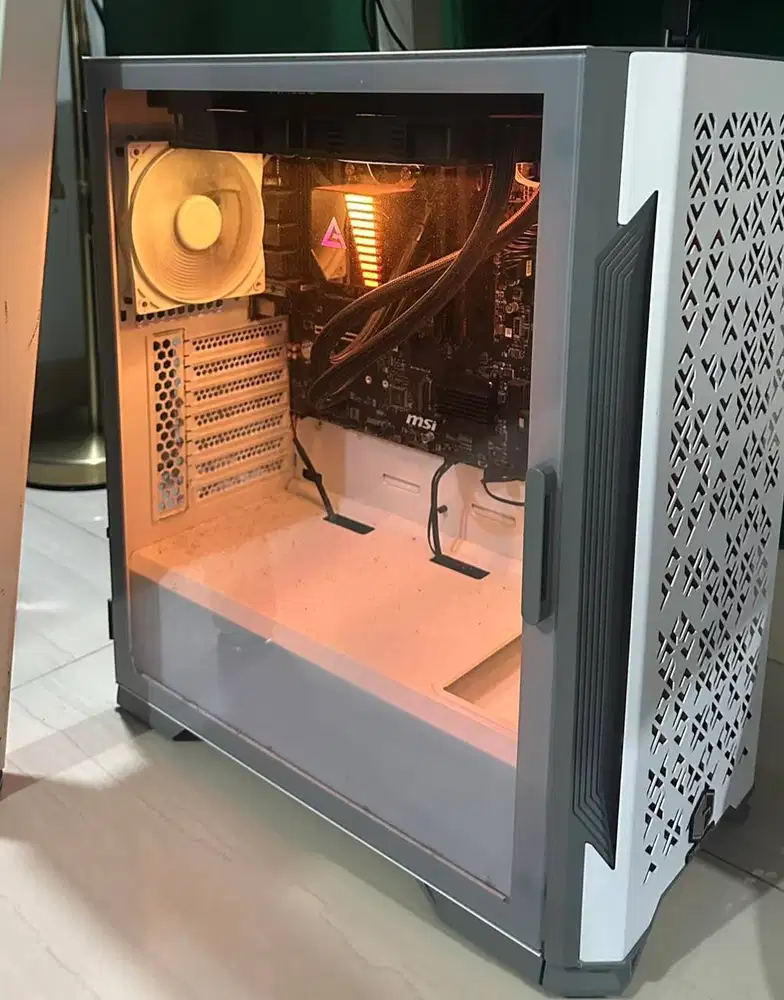 PC Gaming / Editing Ryzen 7 5700G | RAM 32GB | Storage 7.5TB | AIO Liq
