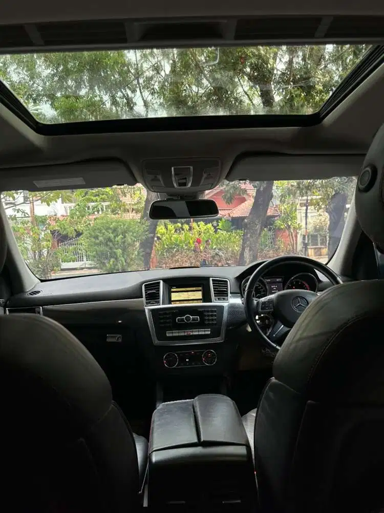 Mercedes-Benz ML350 2012 Bensin