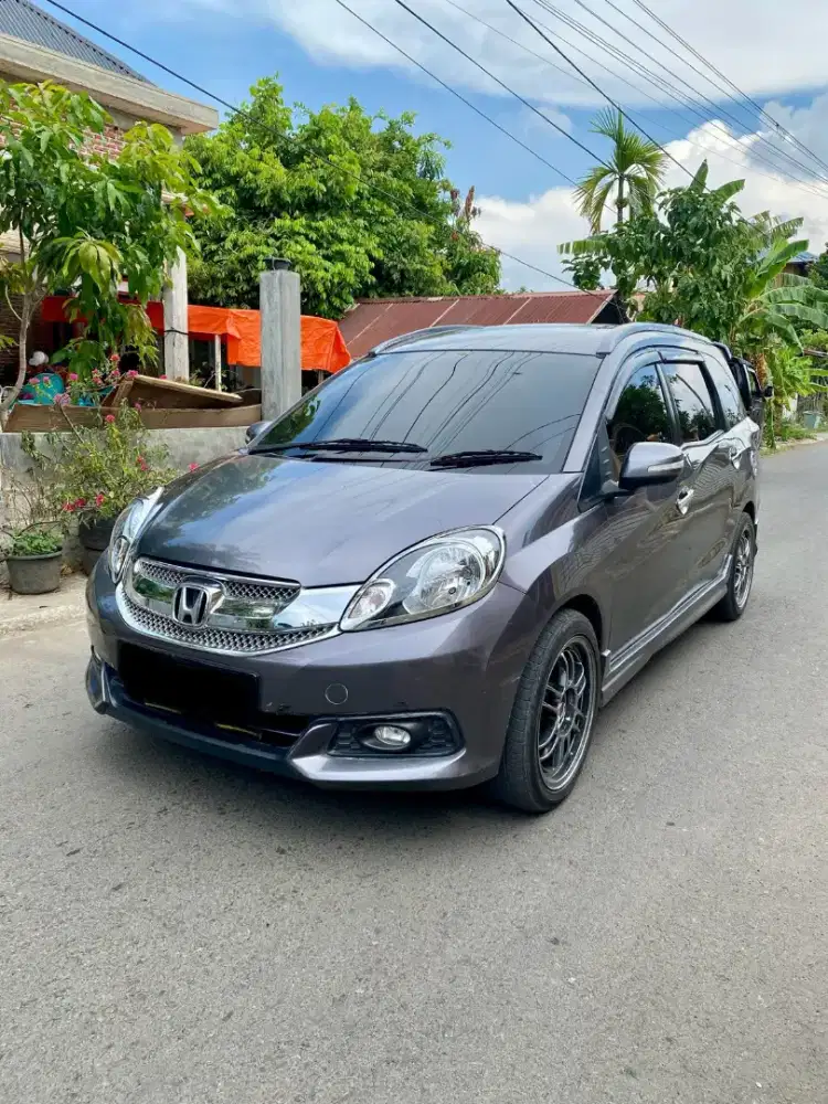 Dijual Honda Mobilio (2015) matic (NEGO)